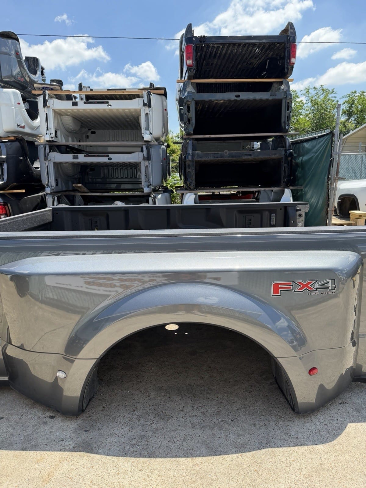Ford F350 dually bed — installation reference