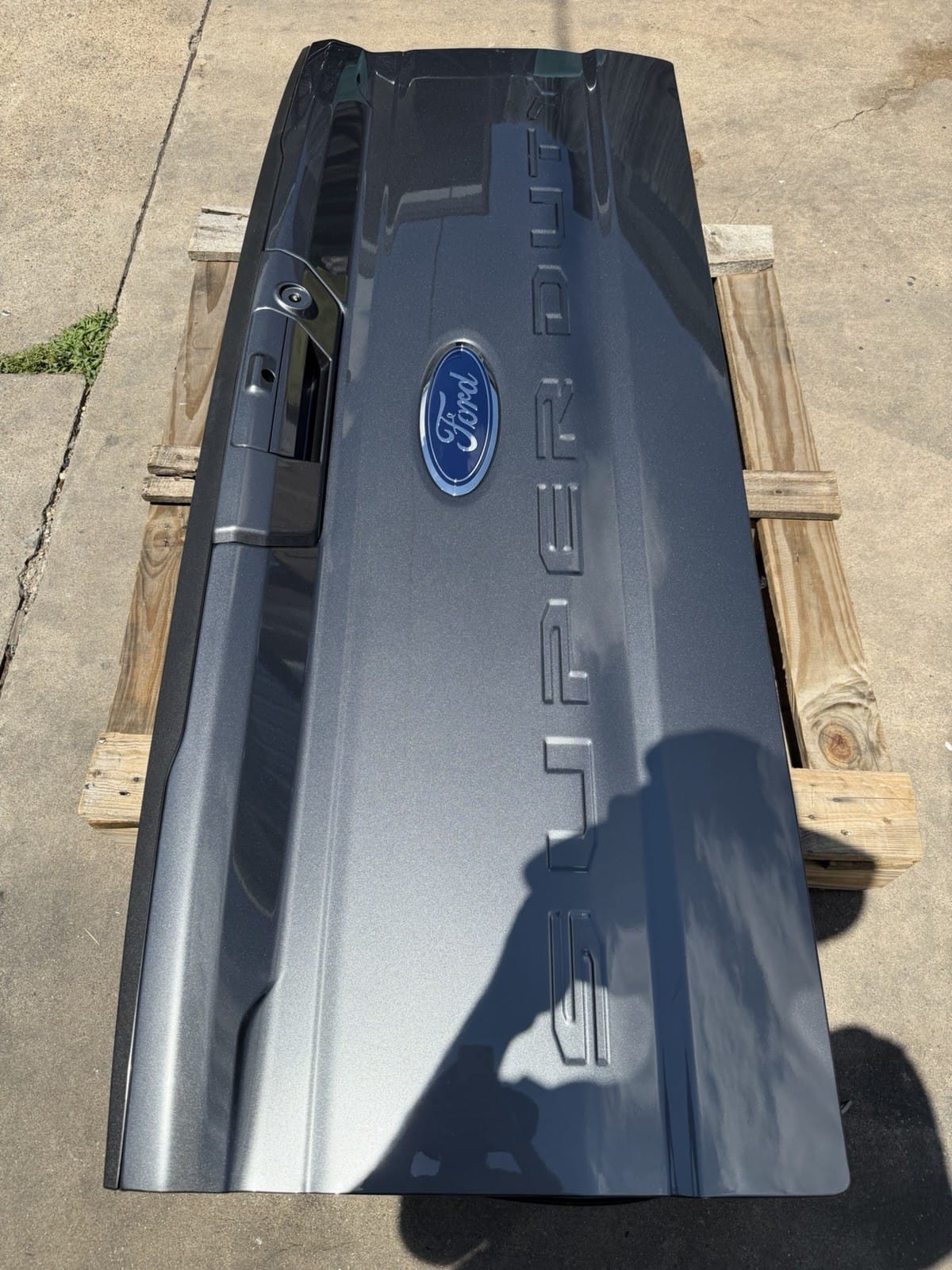 Ford F250 tailgate — back view
