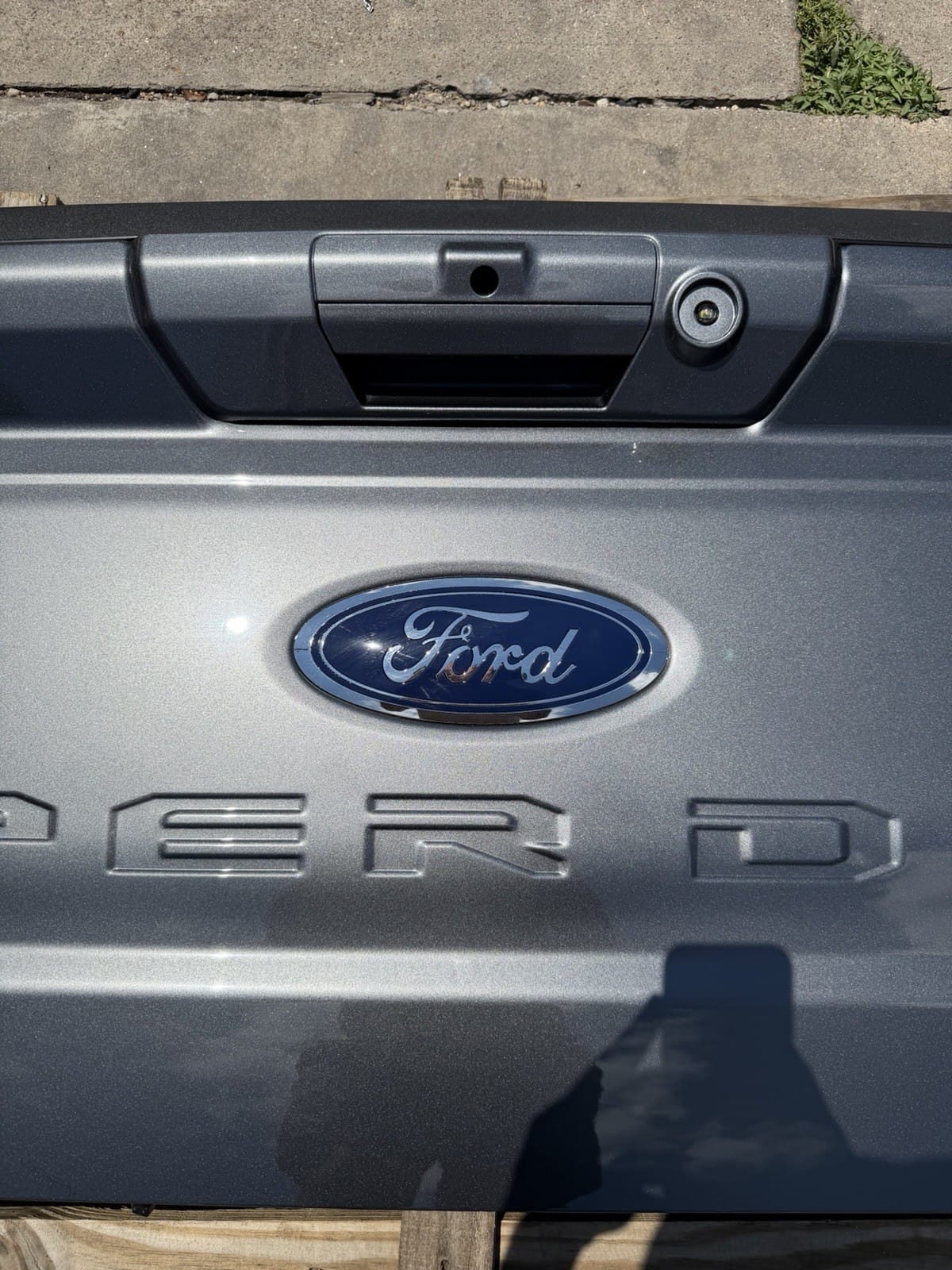 Ford F250 tailgate — top view