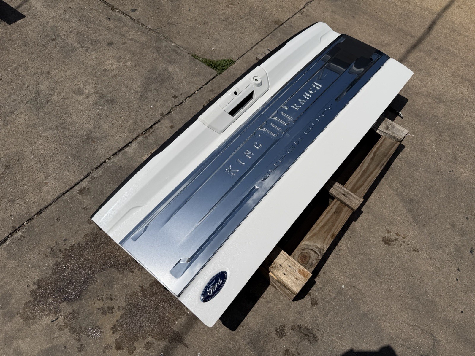 2023-2026 Ford F250 F350 F450 Tailgate