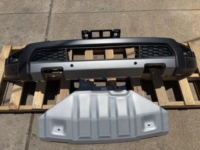 2023-2026 Ford Ranger Raptor Factory Front Bumper w/ Skid Plate & Fog Lights OEM - photo 1