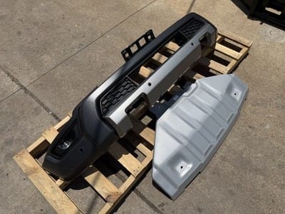 2023-2026 Ford Ranger Raptor Factory Front Bumper w/ Skid Plate & Fog Lights OEM - photo 2