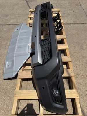 2023-2026 Ford Ranger Raptor Factory Front Bumper w/ Skid Plate & Fog Lights OEM - photo 6