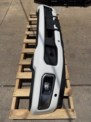 2023-2026 Ford F250 F350 Super Duty Star White Front Bumper w/ Fog Lights Sensor - photo 3