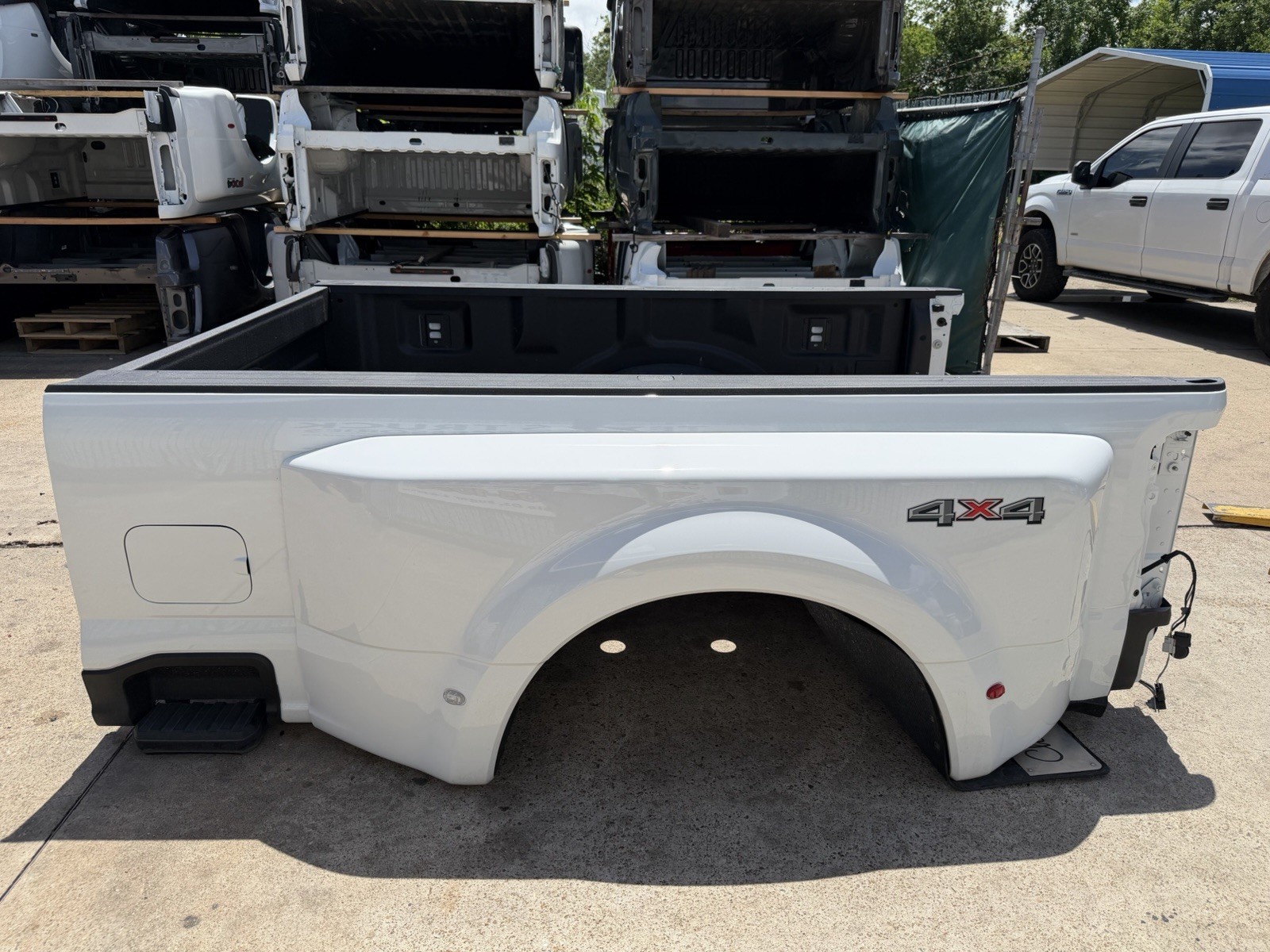 Ford F350 truck bed