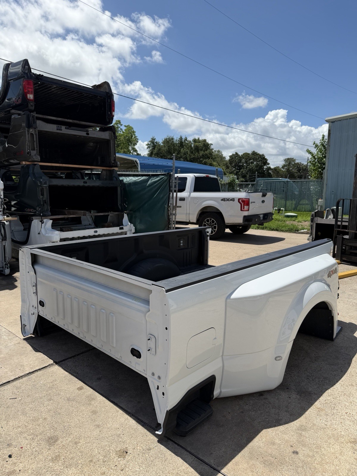 Ford F350 truck bed