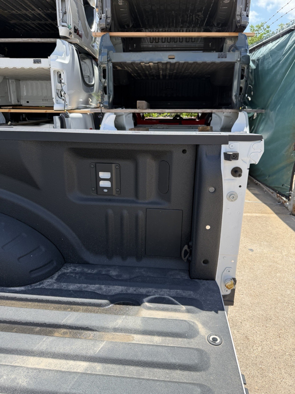 Ford F350 truck bed
