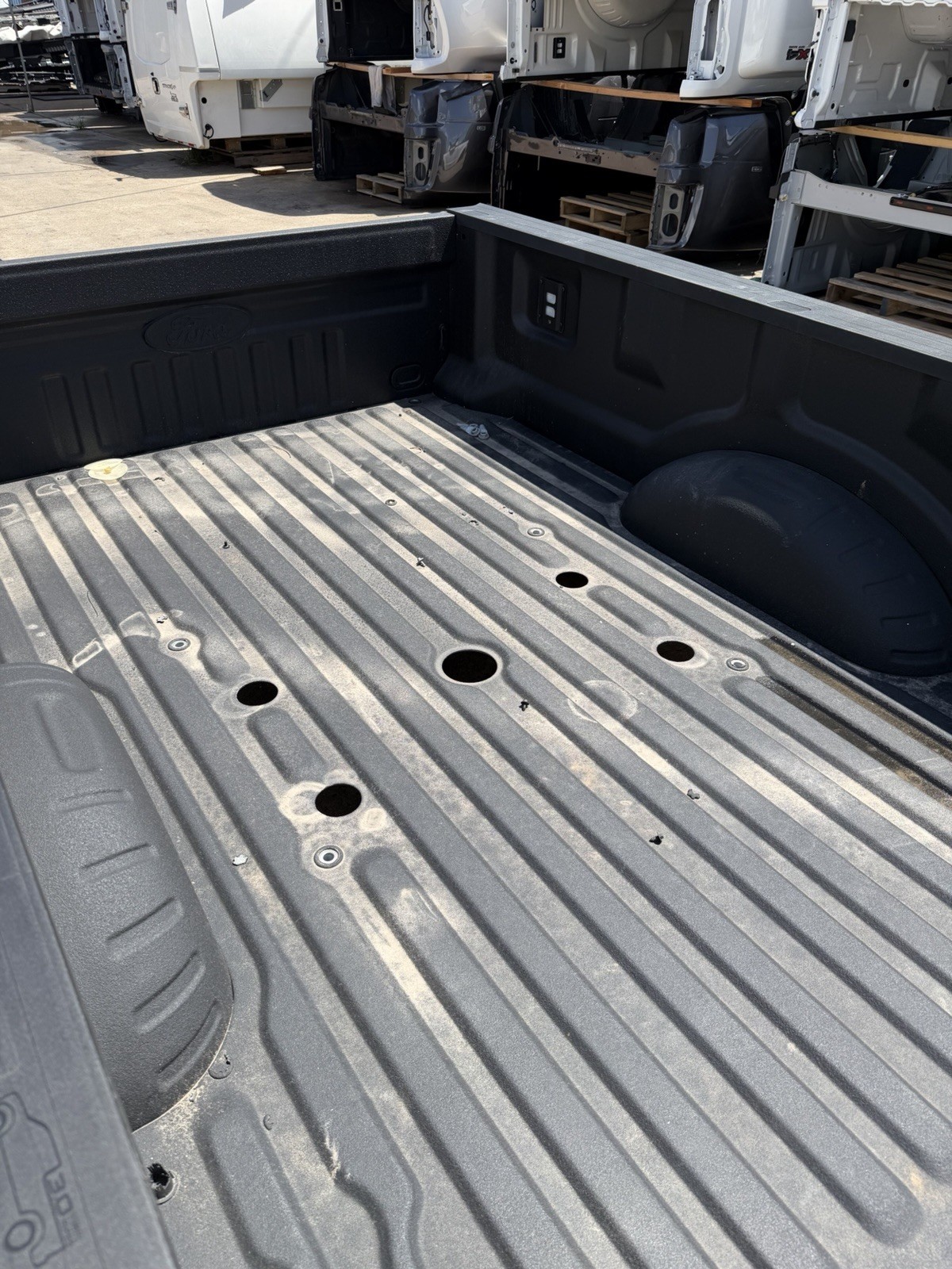 Ford F350 truck bed