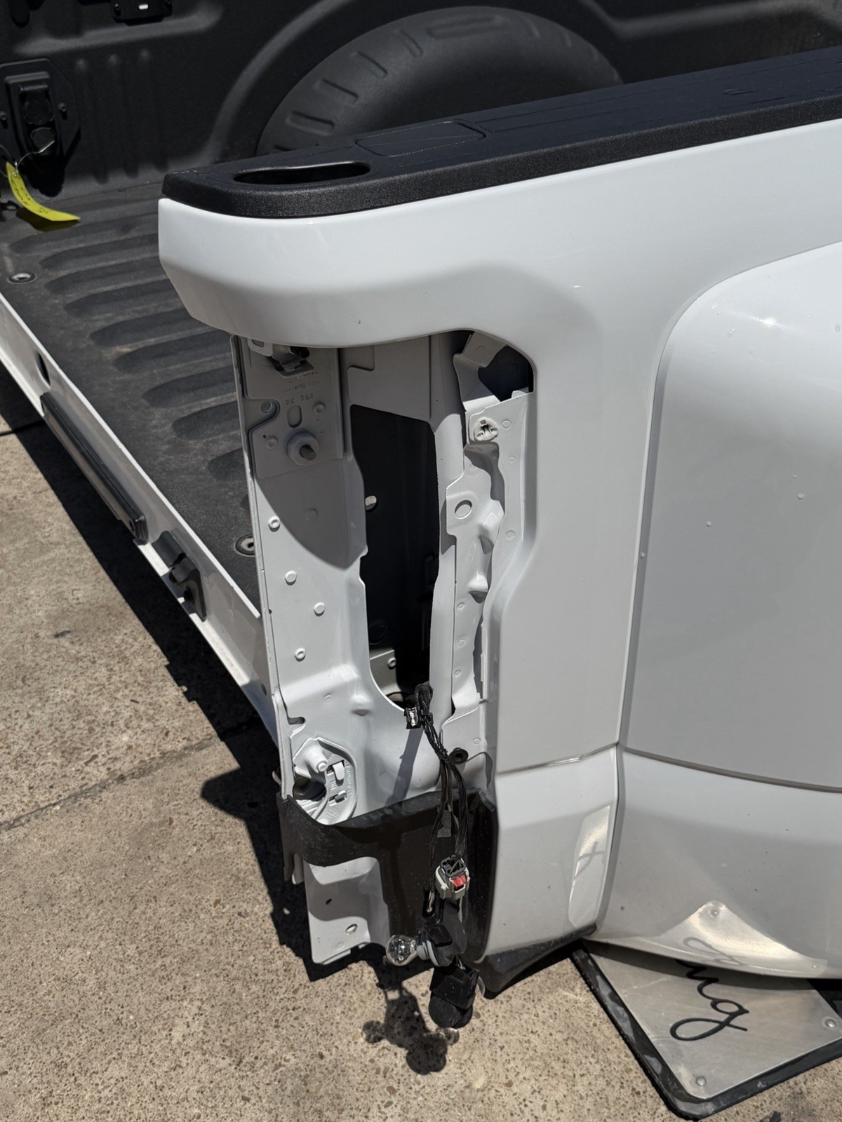 Ford F350 truck bed
