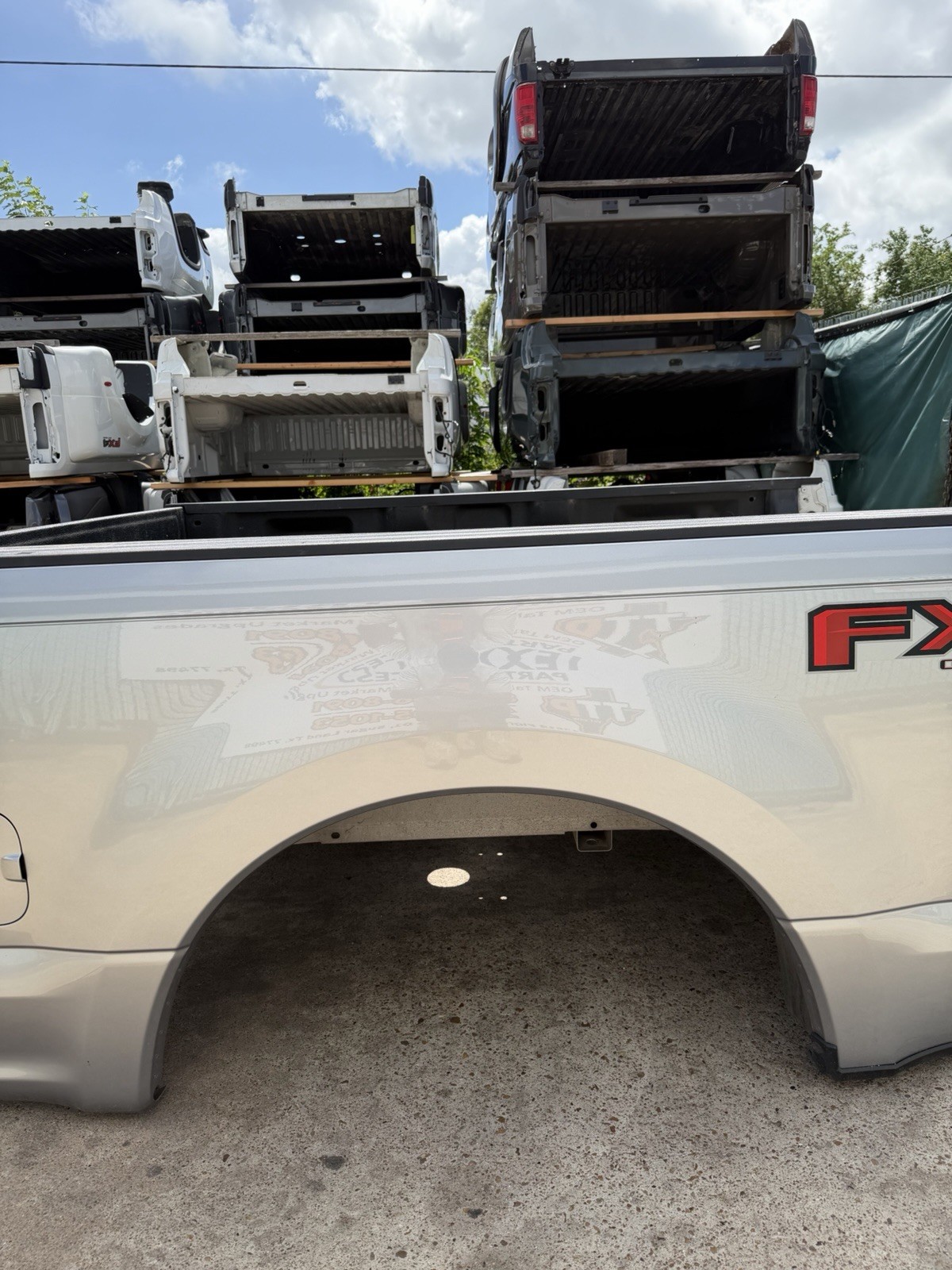 Ford F250 truck bed