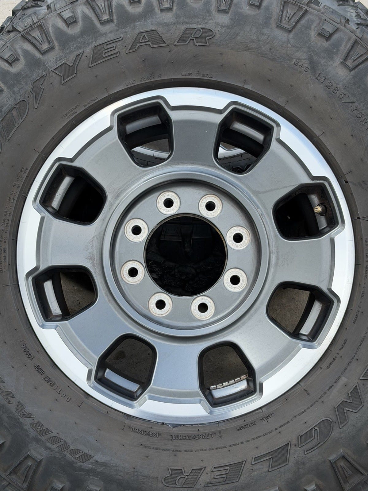 Ford F250/F350 18" Tremor OEM wheel and tire package at Texas Truck Parts