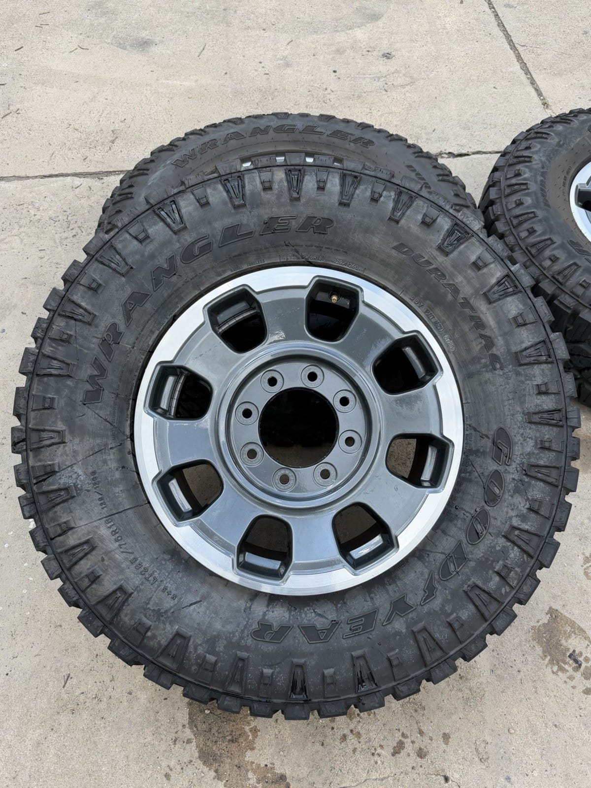 Ford F250/F350 18" Tremor OEM wheel and tire package at Texas Truck Parts