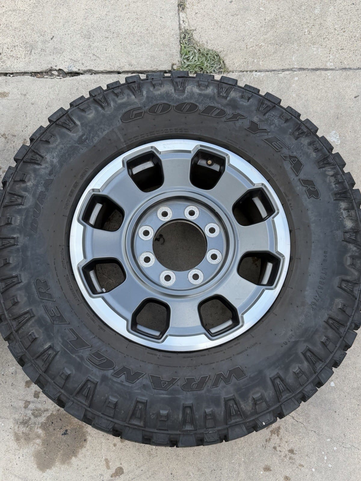 Ford F250/F350 18" OEM wheels