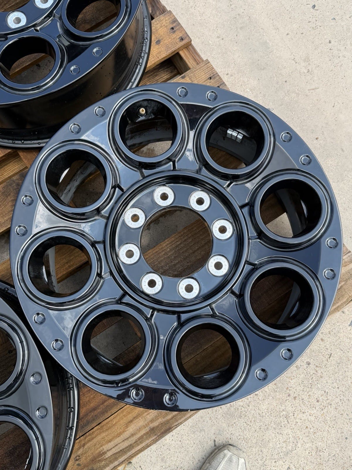 Ford F250/F350 20" Gloss Black OEM Sport Wheels