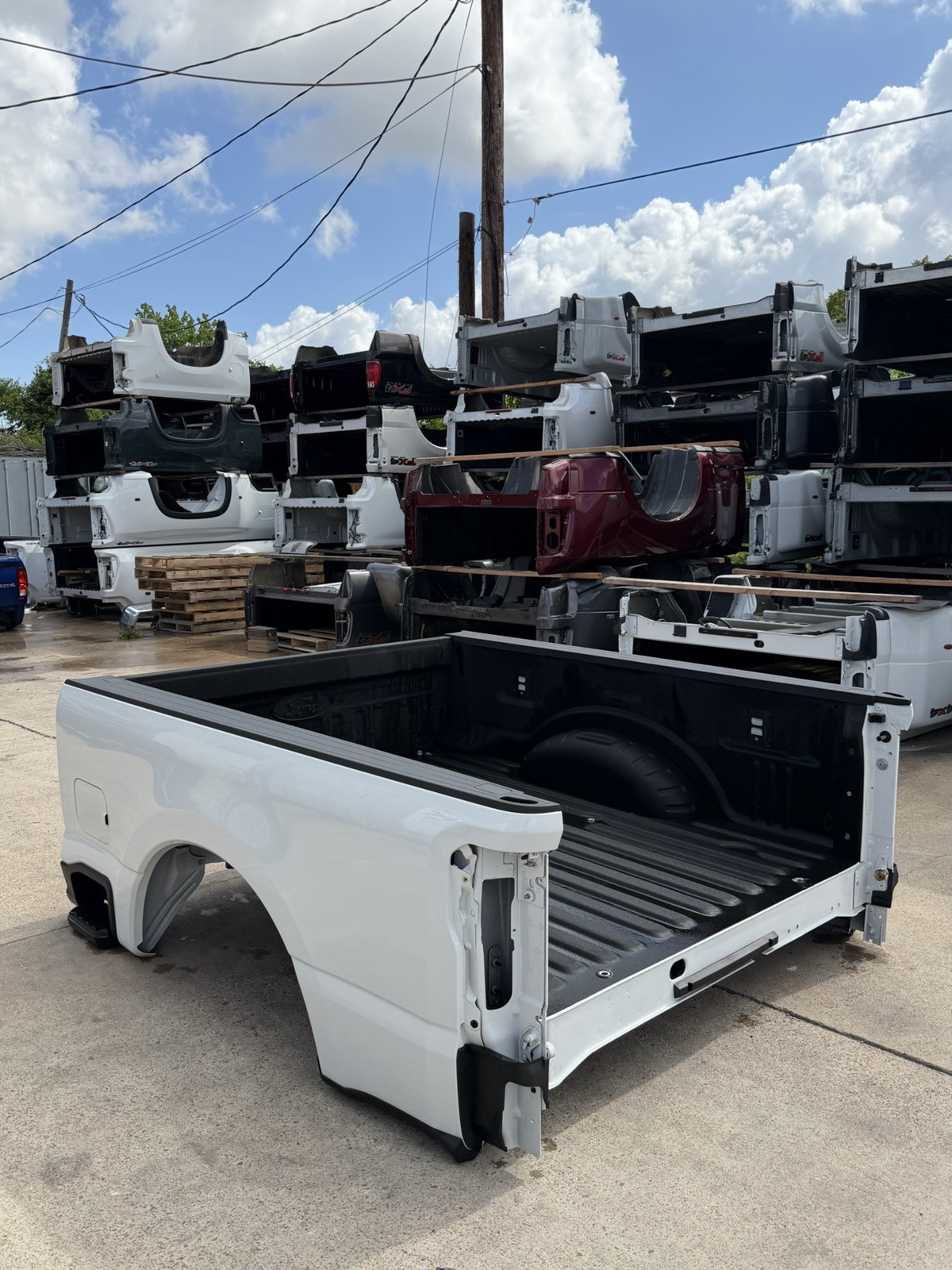 Oxford White Ford F250/F350 Truck Bed