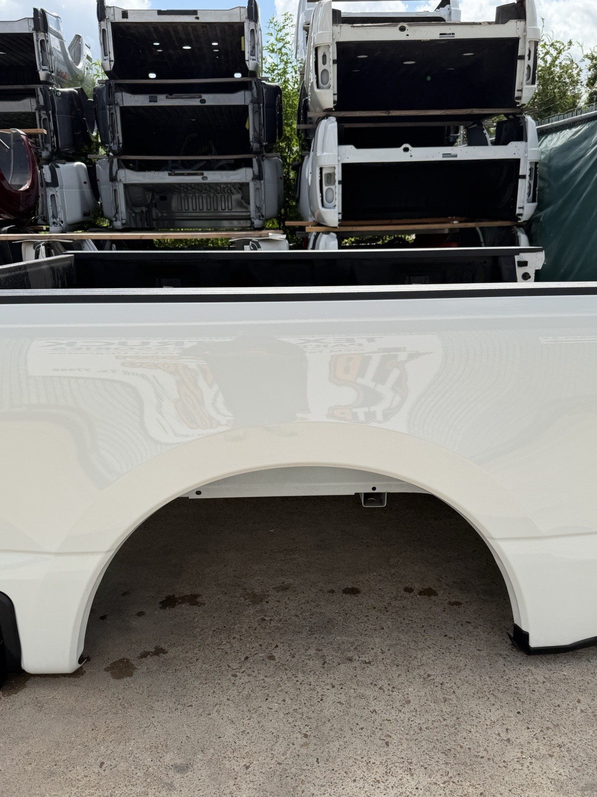 2023-2026 Ford F250/F350 Oxford White Truck Bed