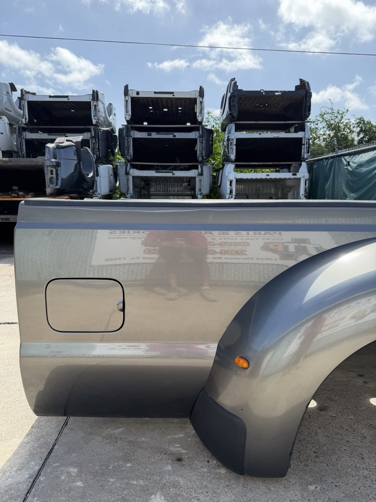 2011-2016 Ford F350/F450 Truck Bed — OEM take-off