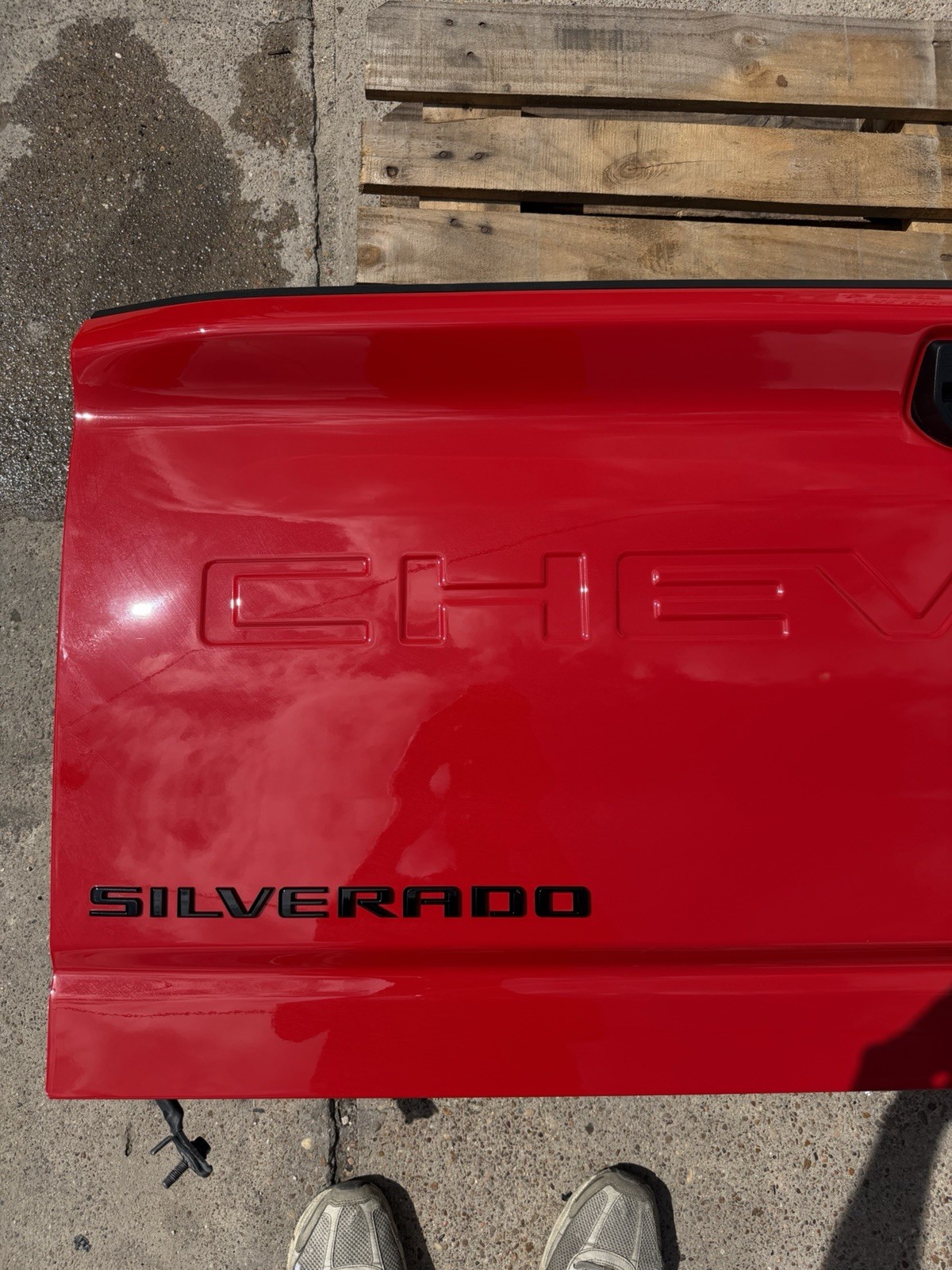 Red Hot Chevy 2500/3500 Tailgate
