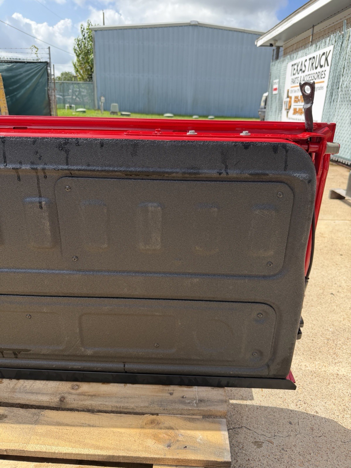 2020-2026 Chevy 2500/3500 Red Hot Tailgate