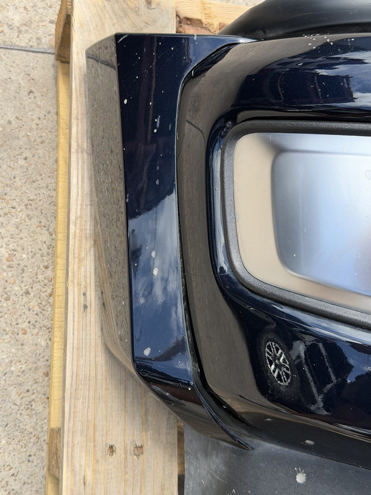 2023-2026 Ford F450/F550 Front Bumper — OEM take-off