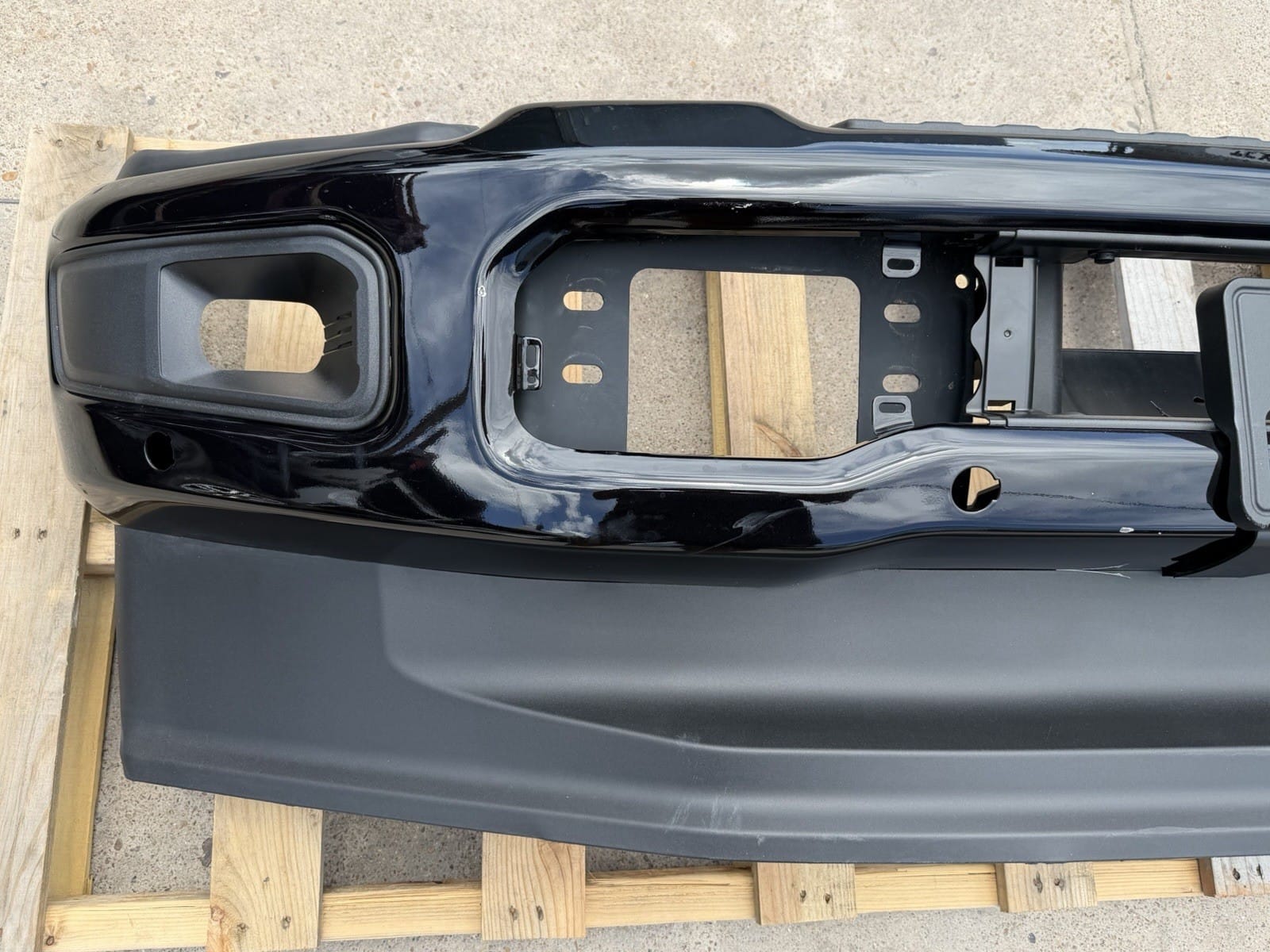 Agate Black Ford F250/F350 Front Bumper