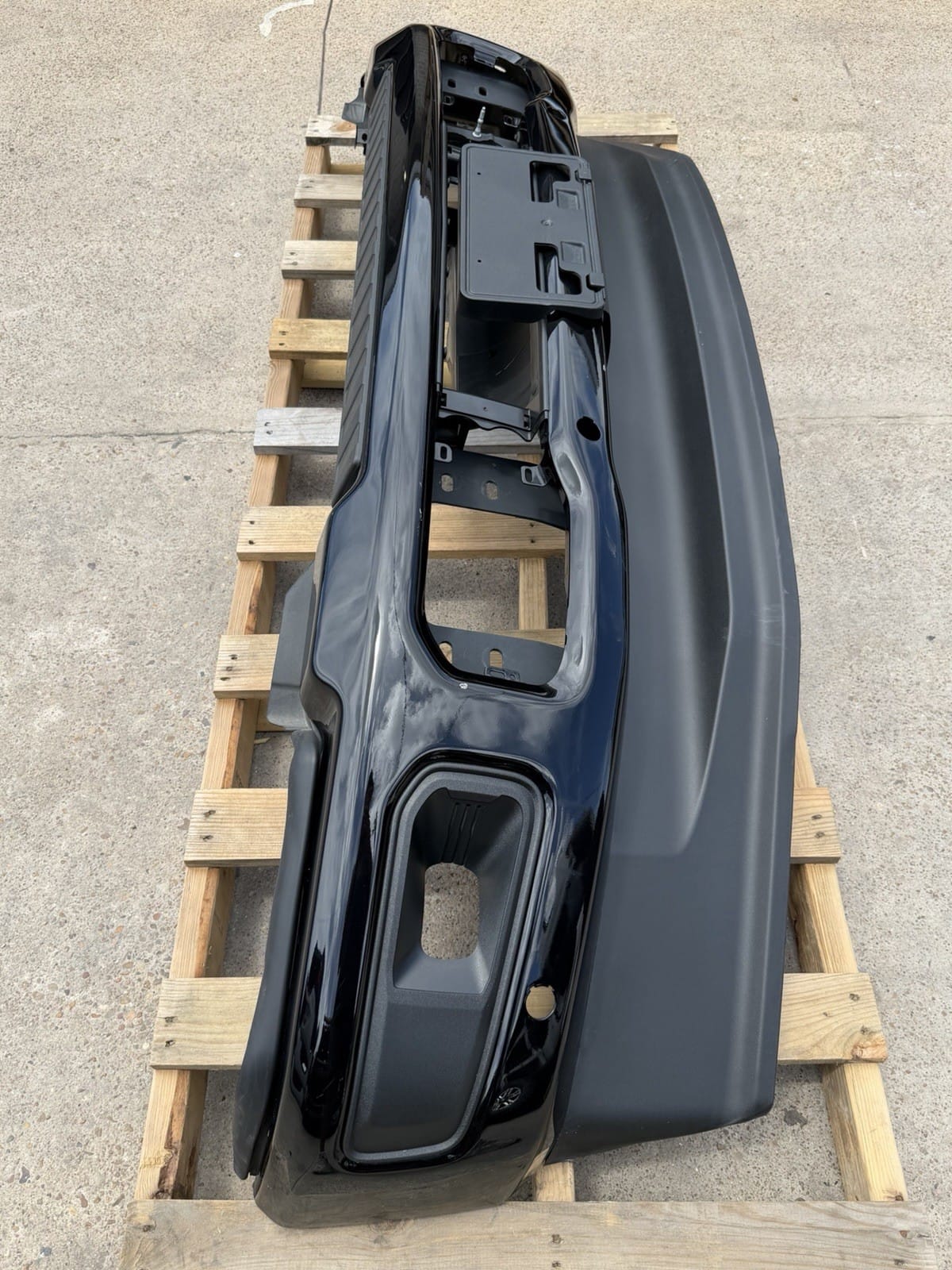 2023-2026 Ford F250/F350 Agate Black Front Bumper