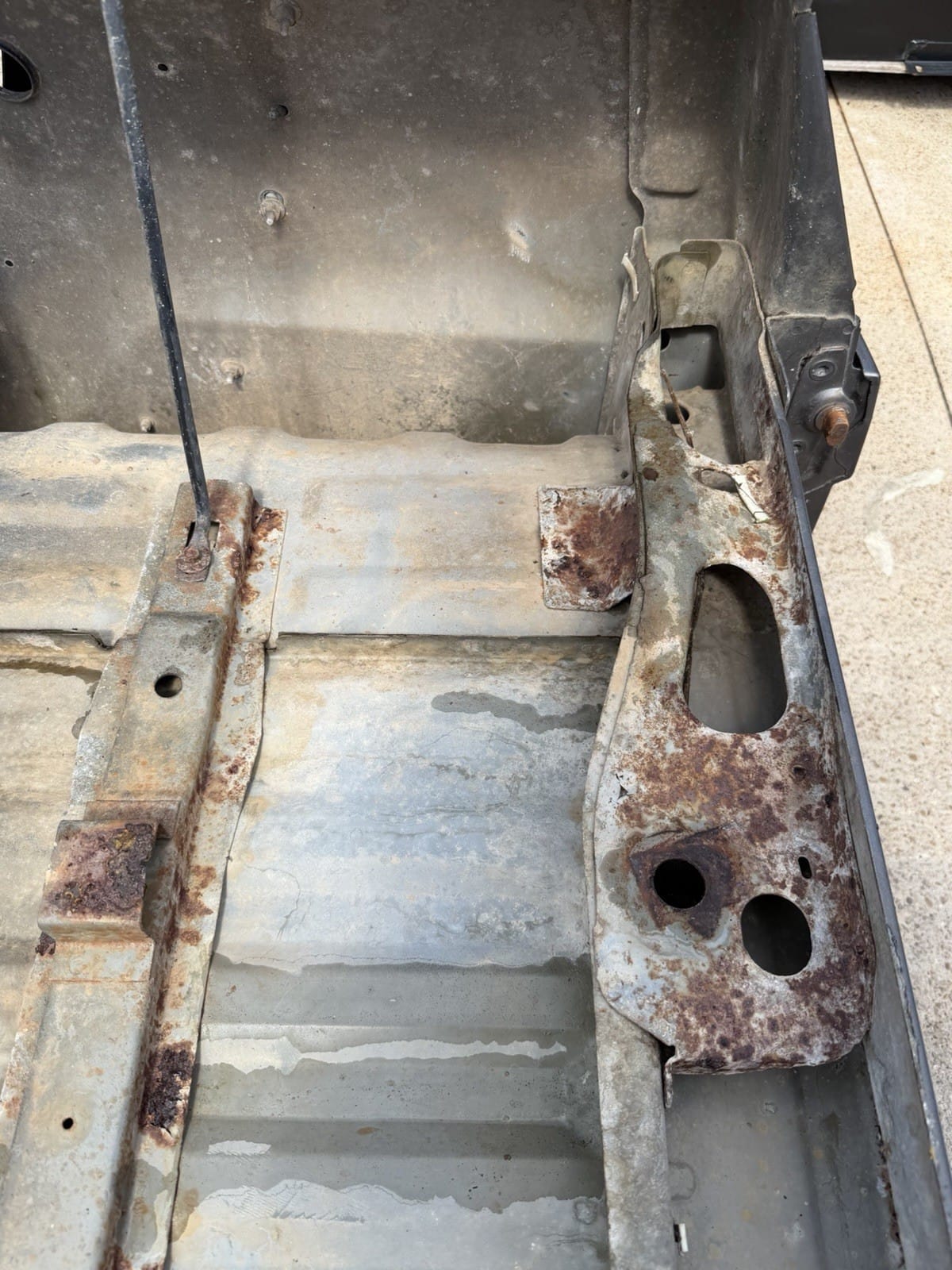 Magnetic Grey Ford F350/F450 Truck Bed