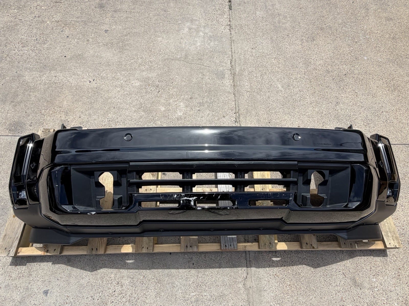 2024-2026 GMC 2500/3500 Black Front Bumper
