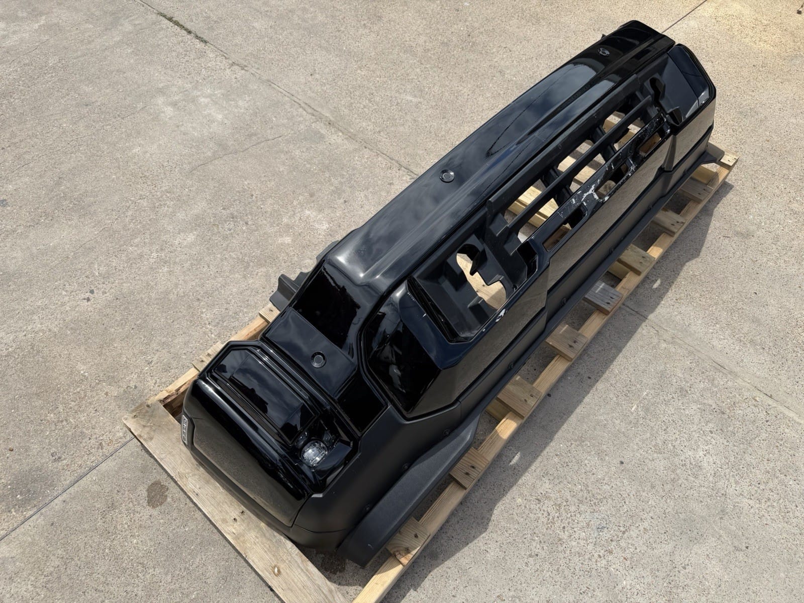 GMC 2500/3500 Front Bumper