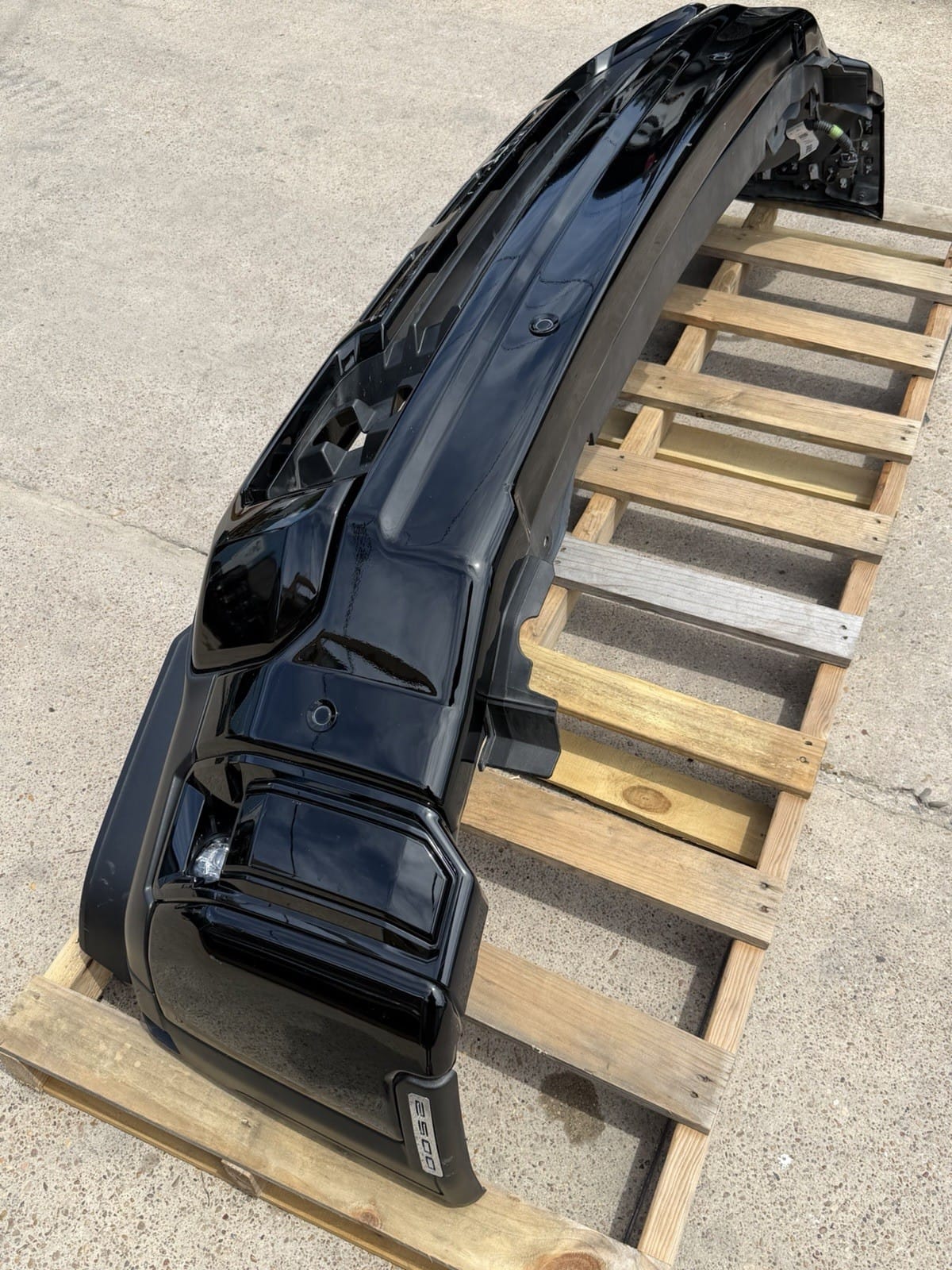 2024-2026 GMC 2500/3500 Black Front Bumper