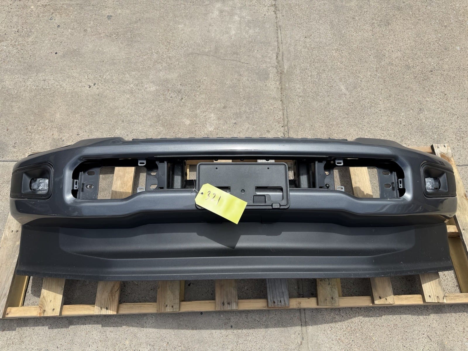 2023-2026 Ford F250/F350 Carbonized Grey Front Bumper