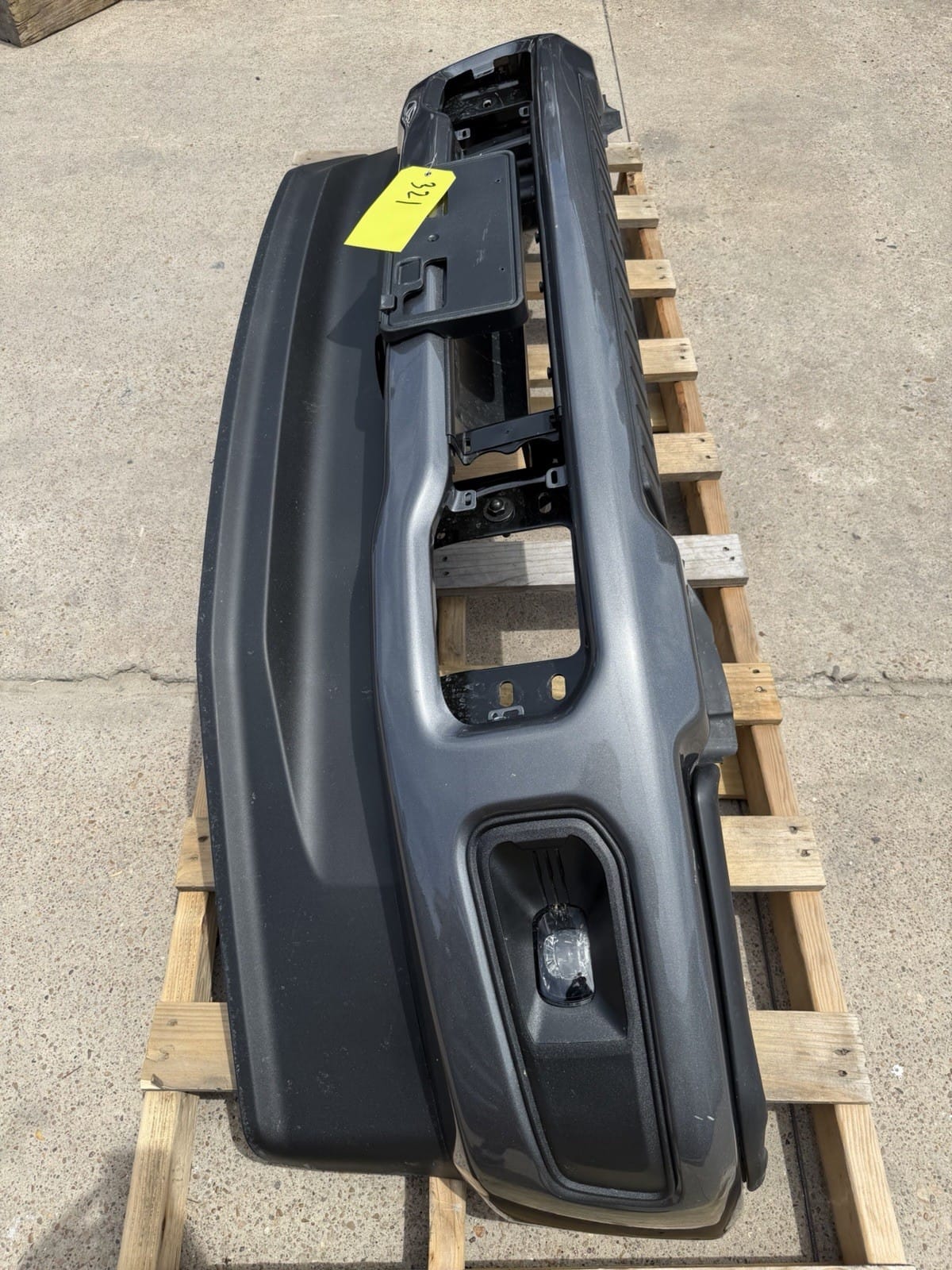 2023-2026 Ford F250/F350 Front Bumper — OEM take-off