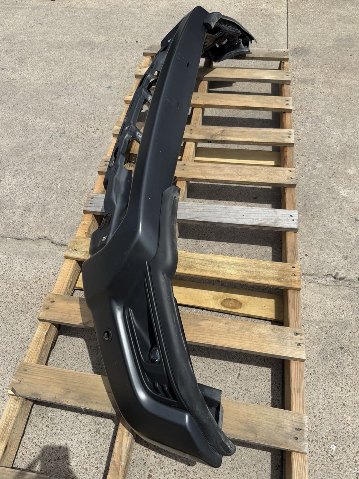 2023-2026 Ford Ranger Front Bumper — OEM take-off