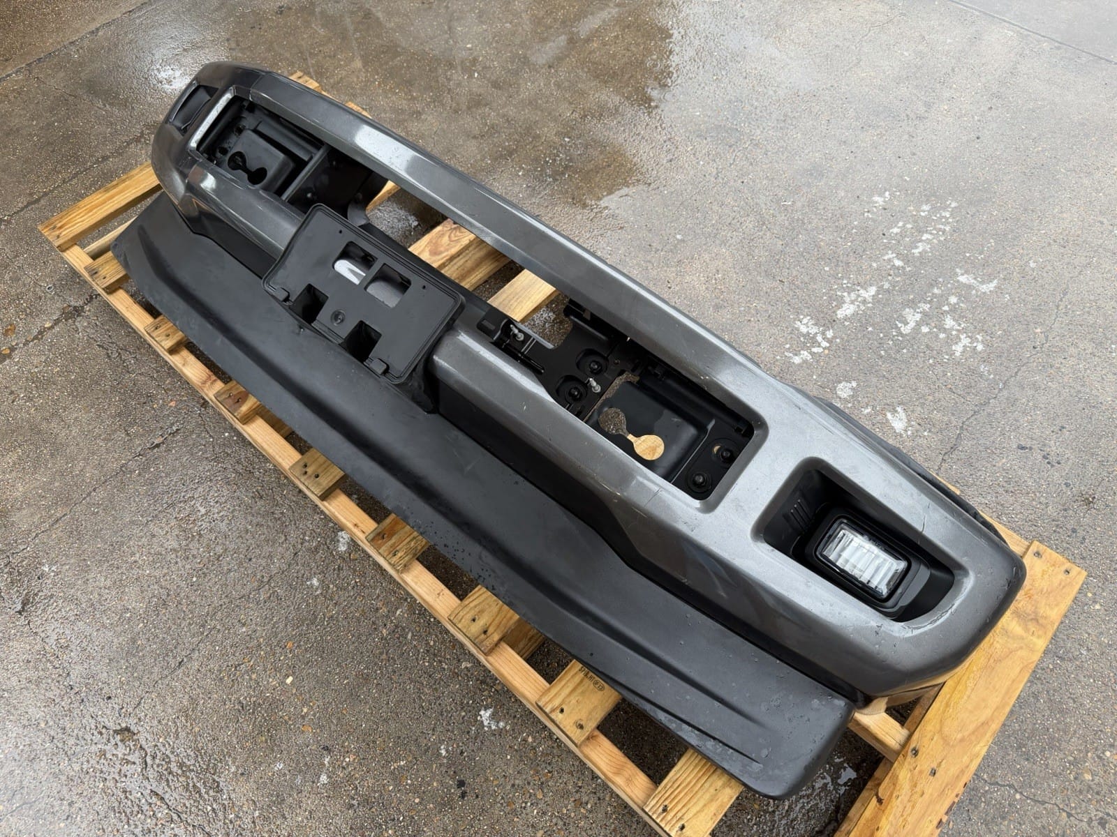 2017-2019 Ford F250/F350 Front Bumper — OEM take-off
