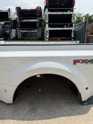 2023-2026 Ford F350/F450 Truck Bed — OEM take-off