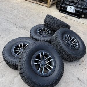Jeep Wrangler/Gladiator 17" Rubicon 392 Final Edition OEM wheel and tire package