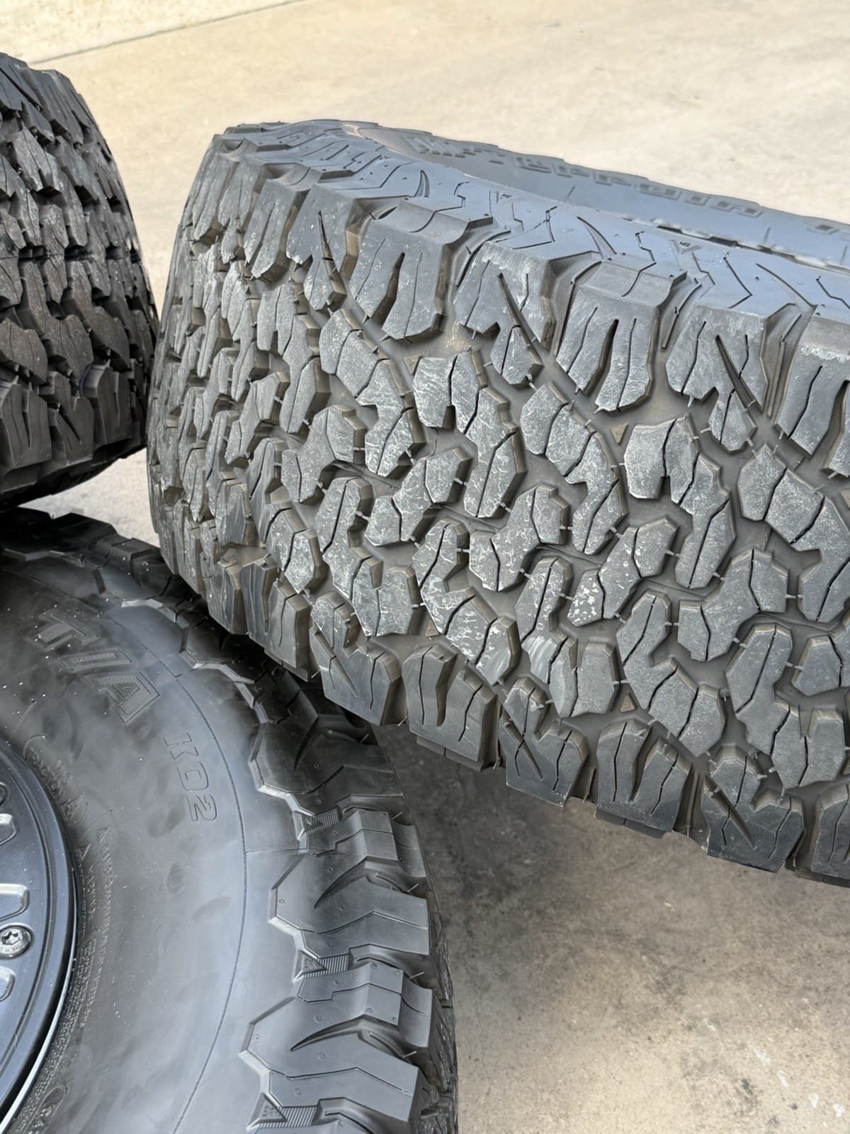 Jeep Wrangler/Gladiator 17" Rubicon 392 Final Edition OEM wheel and tire package at Texas Truck Parts