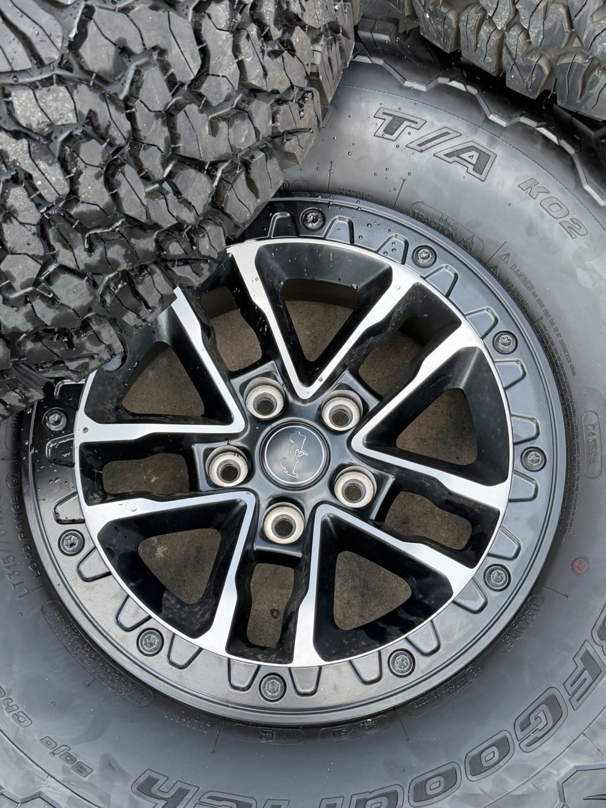BFGoodrich LT315/70R17 tires on Jeep Wrangler/Gladiator wheels