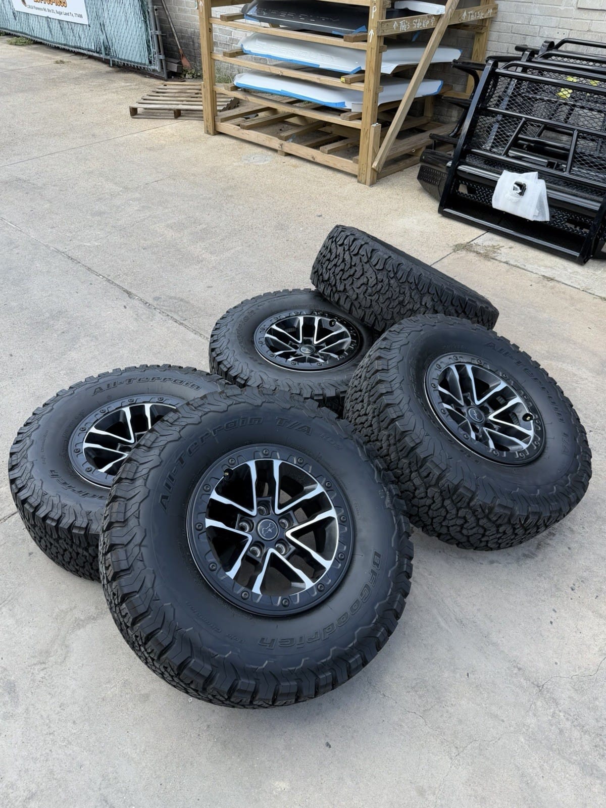 Jeep Wrangler/Gladiator 17" Rubicon 392 Final Edition OEM wheel and tire package at Texas Truck Parts