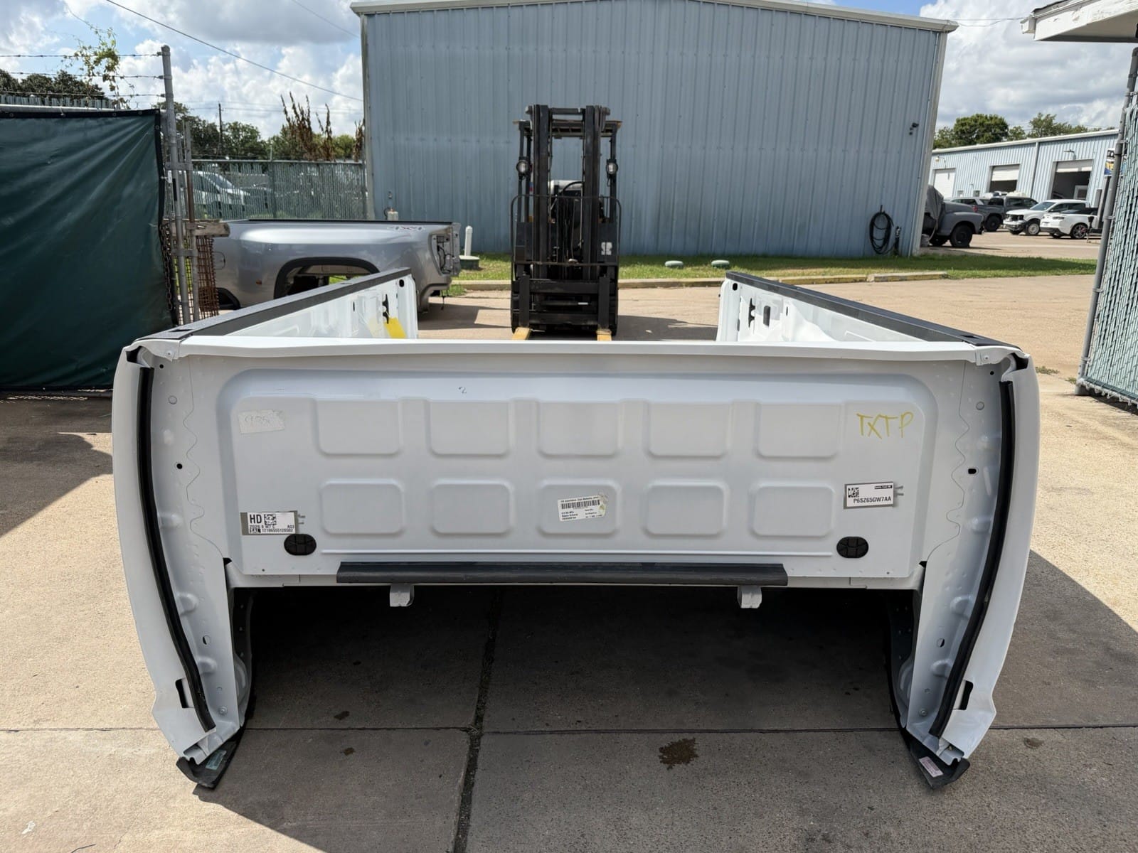 2019-2026 Ram 3500 Truck Bed — OEM take-off