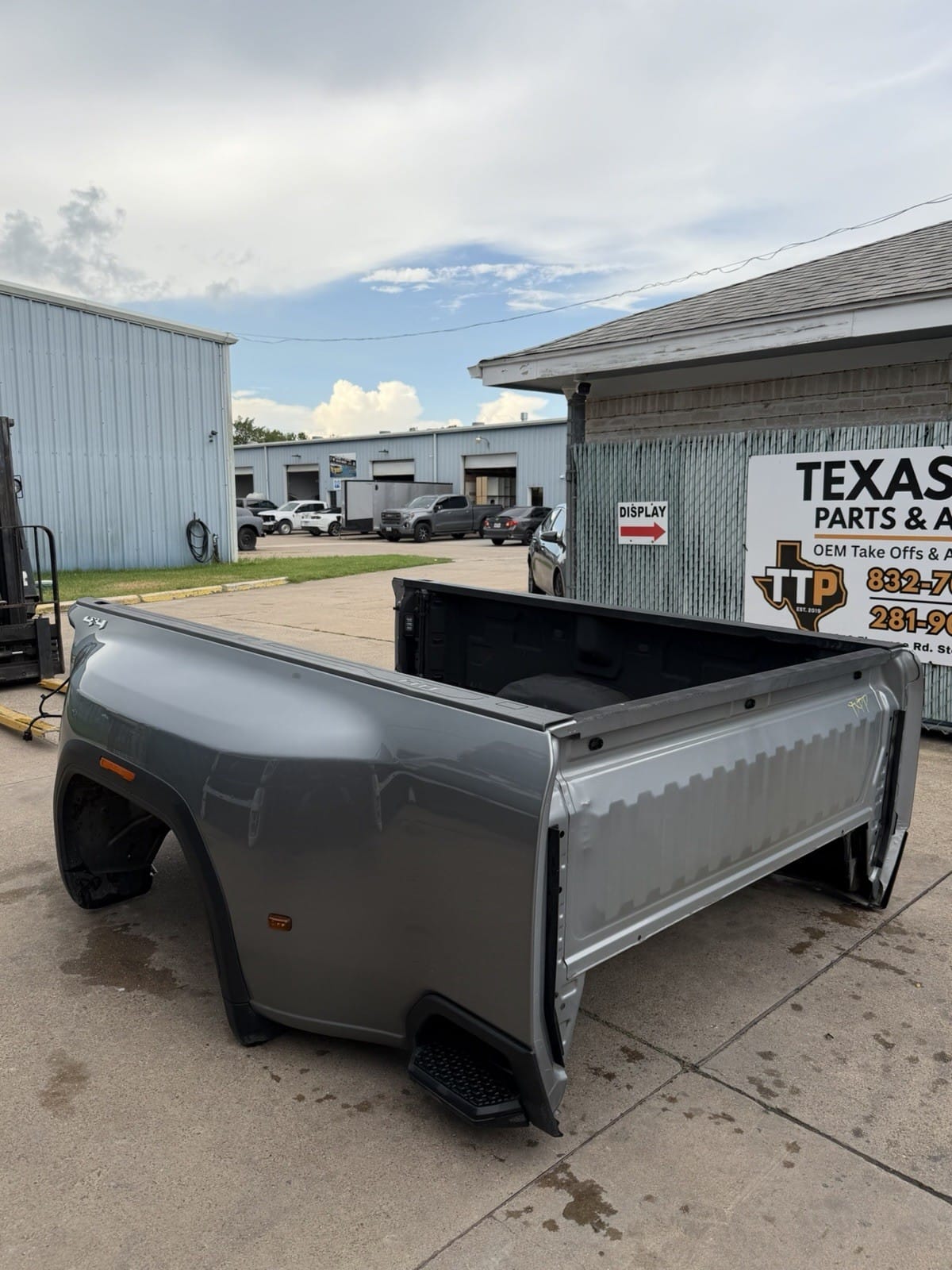 GMC 3500 Truck Bed