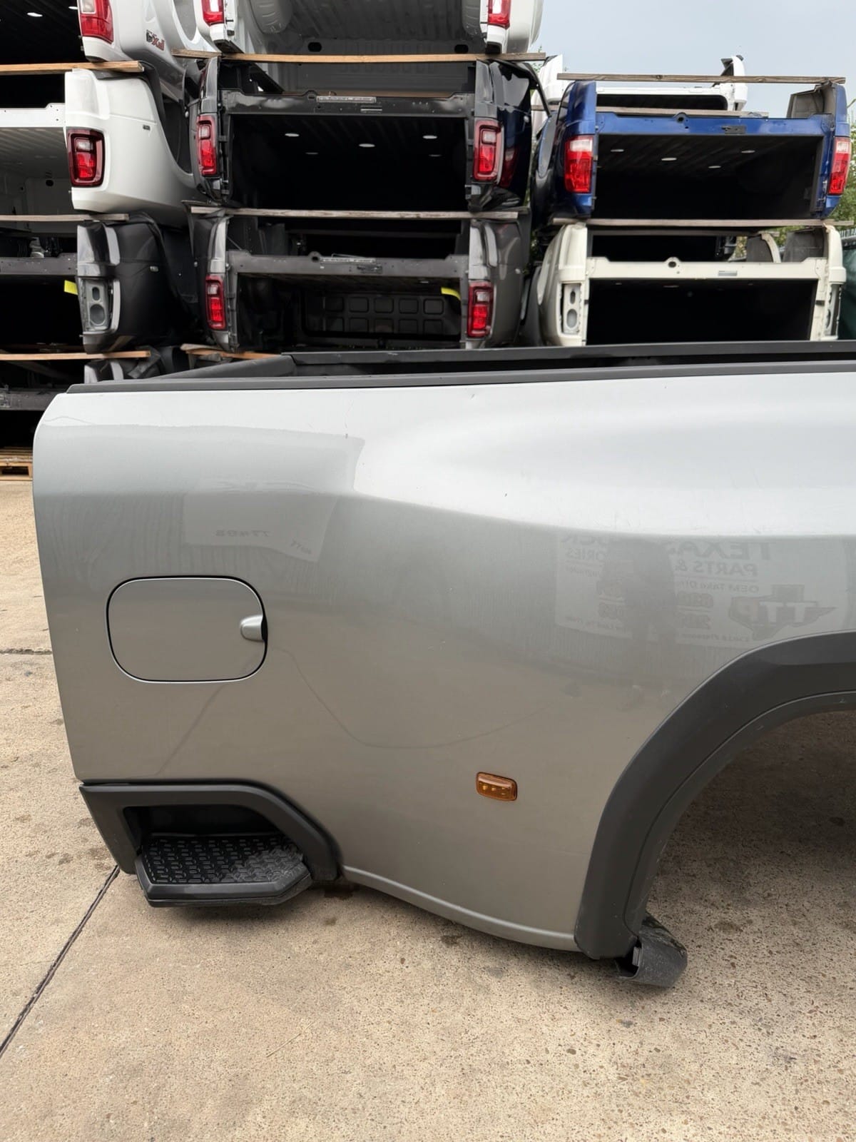 2020-2026 GMC 3500 Truck Bed — OEM take-off