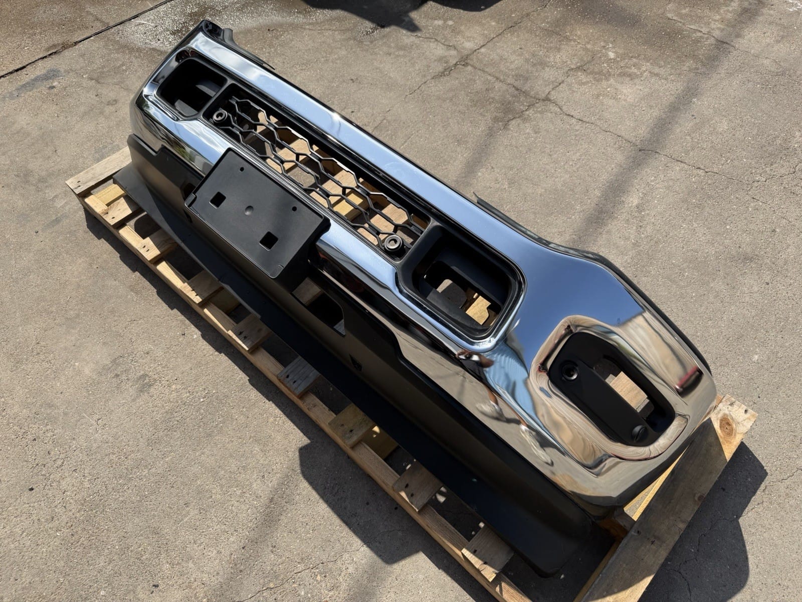 2019-2026 Ram 2500/3500 Front Bumper — OEM take-off