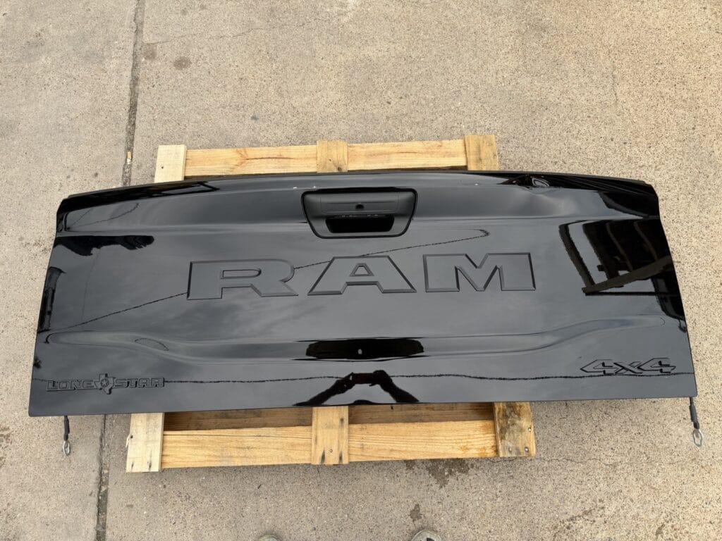 2019-2026 Ram 2500/3500 Diamond Black Tailgate