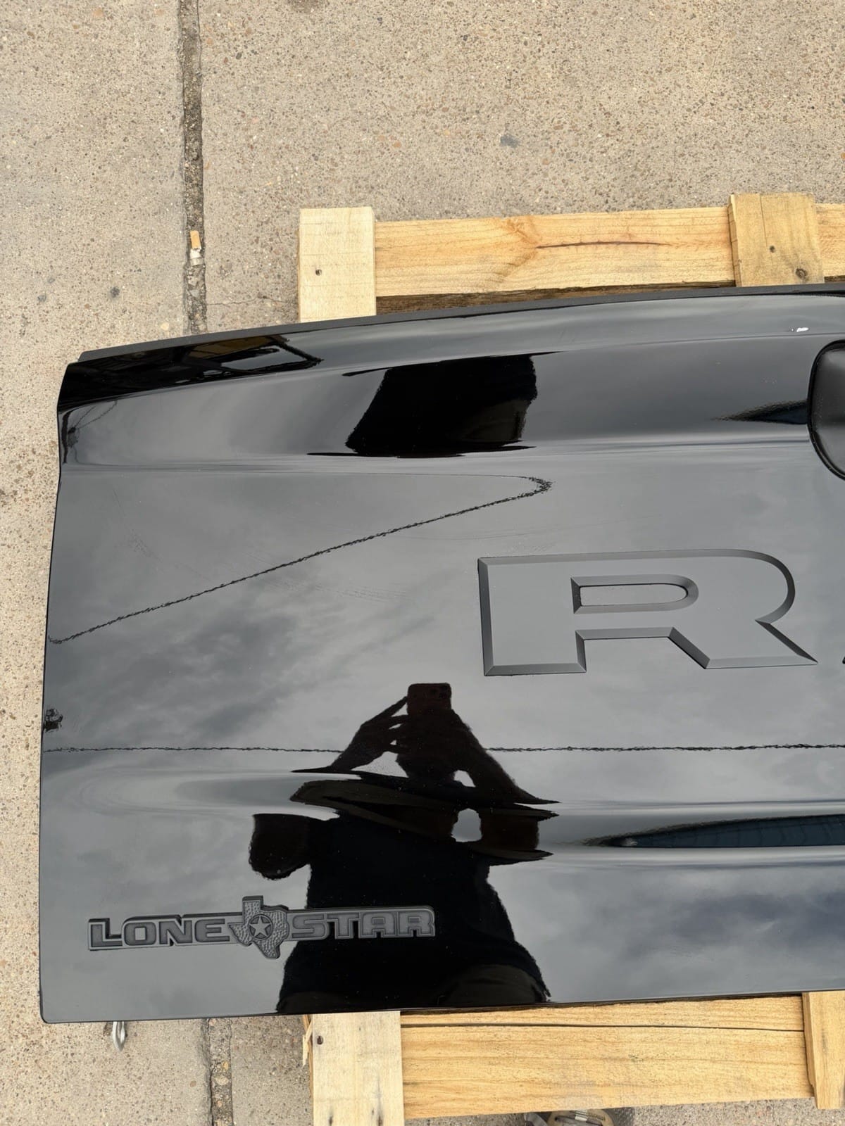 Diamond Black Ram 2500/3500 Tailgate