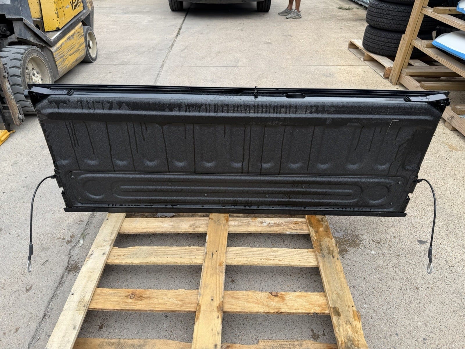 2019-2026 Ram 2500/3500 Diamond Black Tailgate