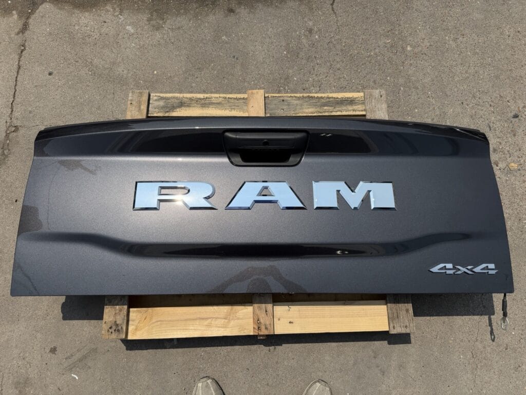 2019-2026 Ram 2500/3500 Granite Crystal Tailgate