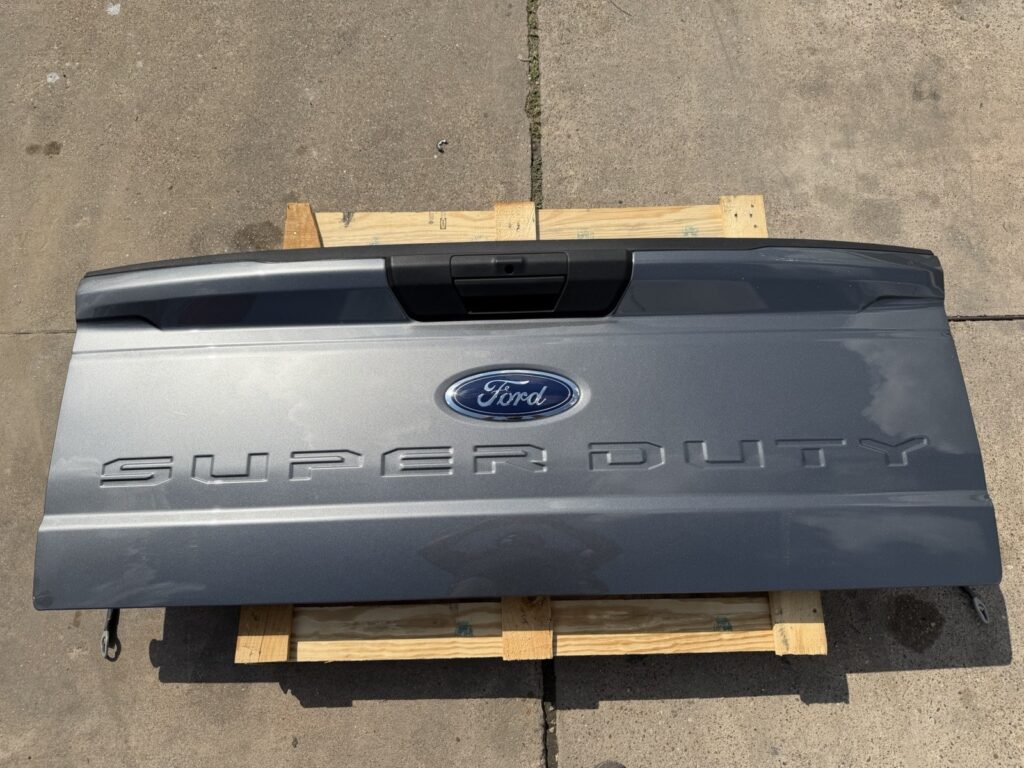 2023-2026 Ford F250/F350 Carbonized Grey Tailgate