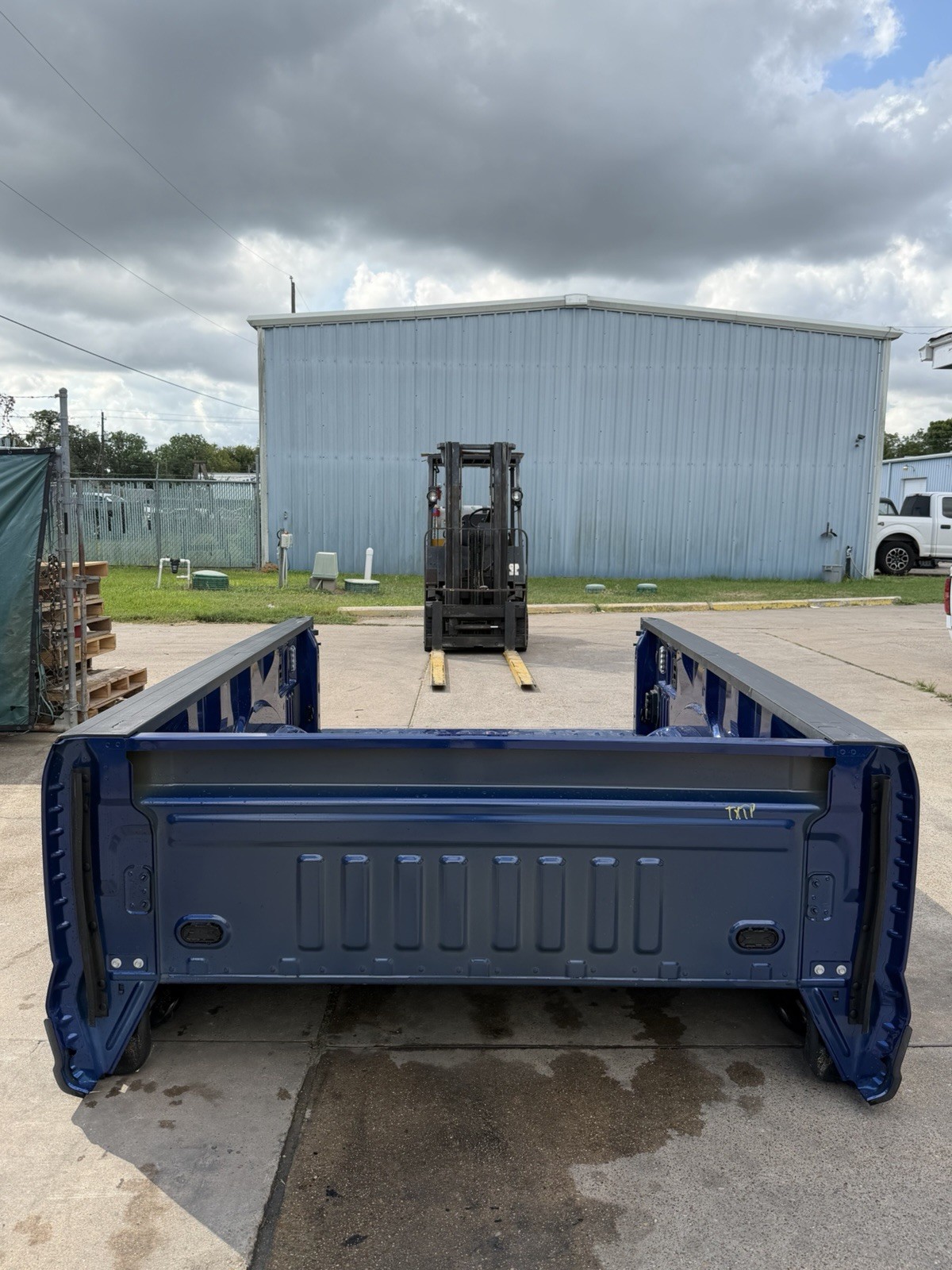 Blue Ford F350/F450 Truck Bed