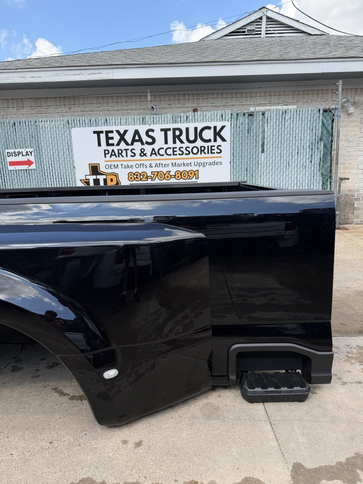 Agate Black Ford F350/F450 Truck Bed